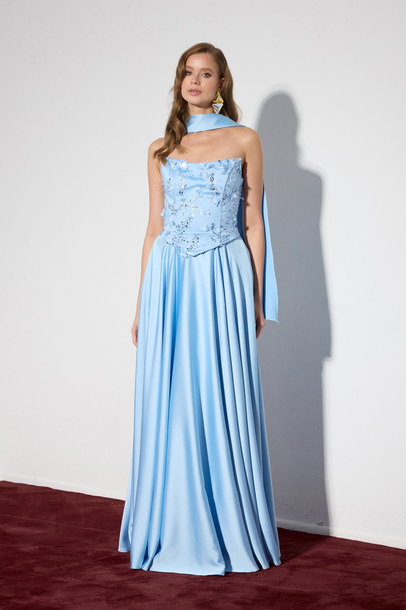 Carmen Kadın Straplez Şallı İşlemeli Saten Uzun Abiye Elbise 58699 Bebe Mavisi - Carmen