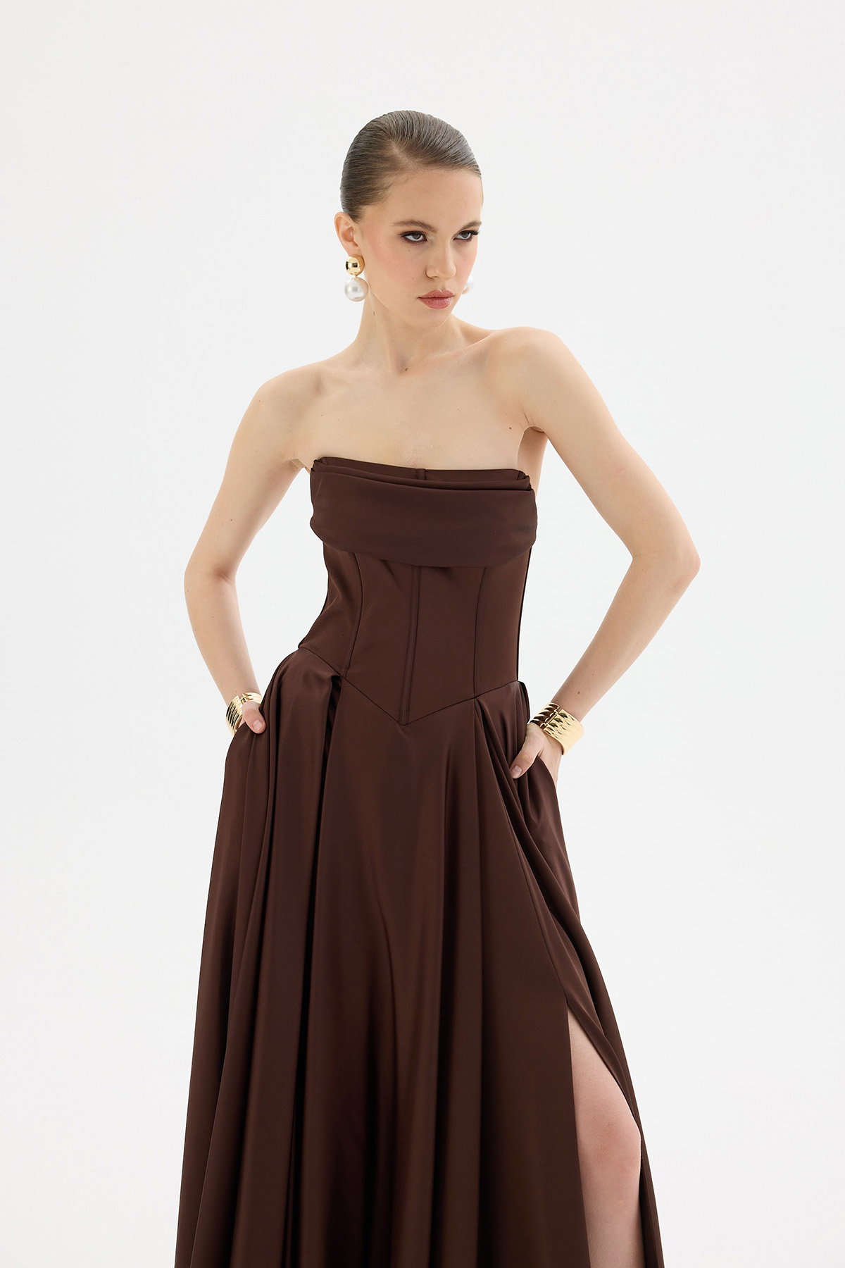 Carmen Kadın Yırtmaçlı Uzun Saten Abiye Elbise 58588 Kahverengi - 3