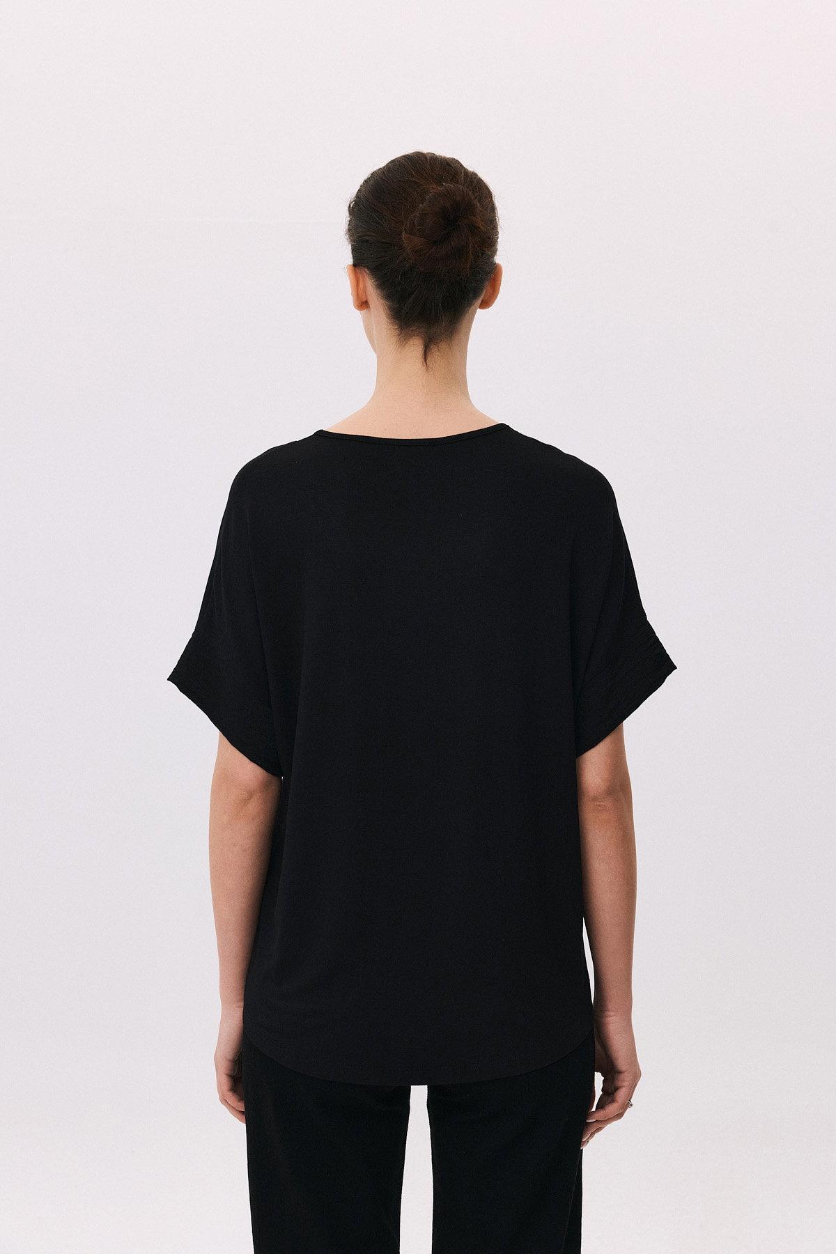 Daido Kadın V Yaka Pul İşlemeli Kısa Kollu Bluz 6212 Siyah - 4