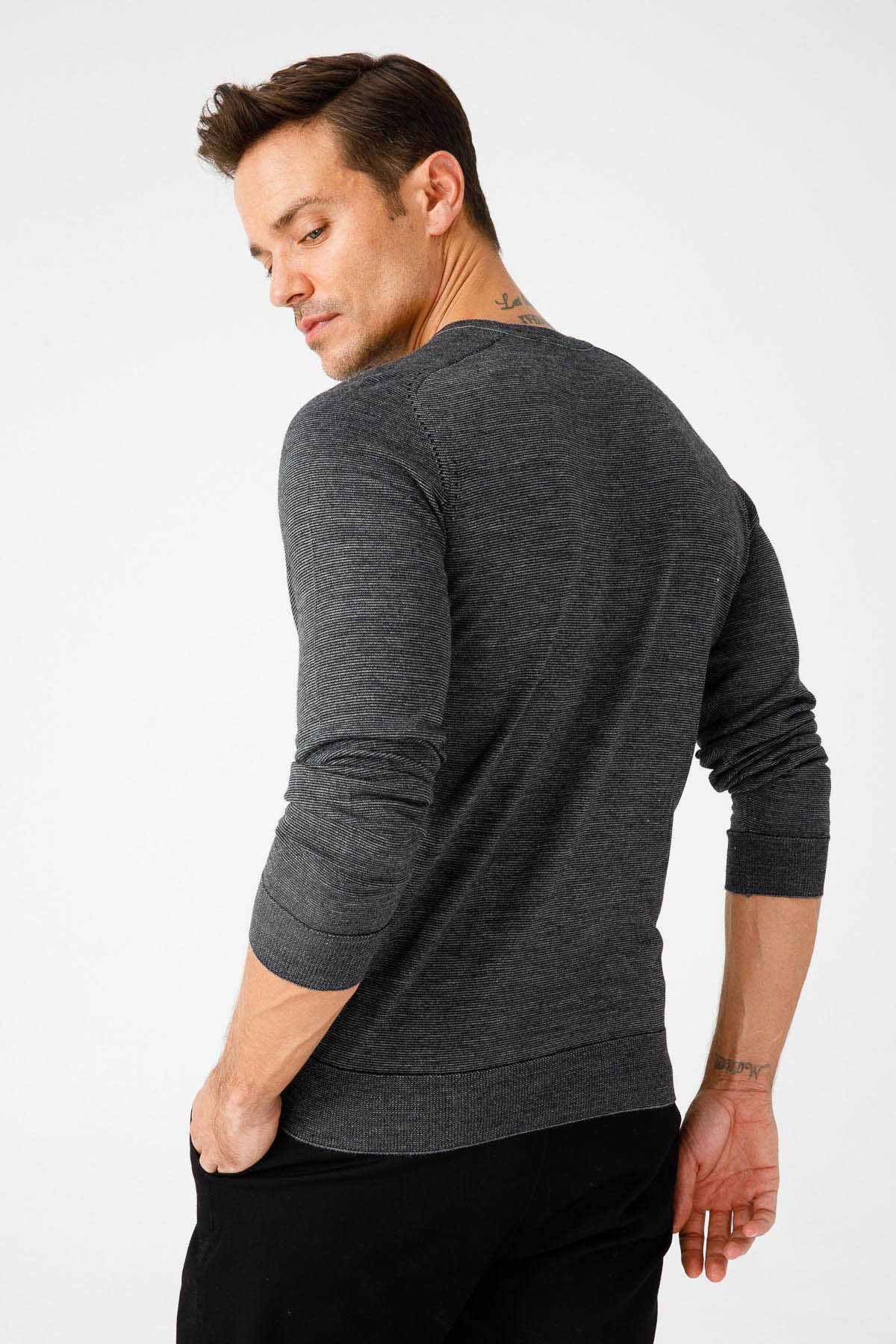 Desen Triko Erkek Önü Çizgili V Yaka Triko Kazak 02421501 Füme - 5