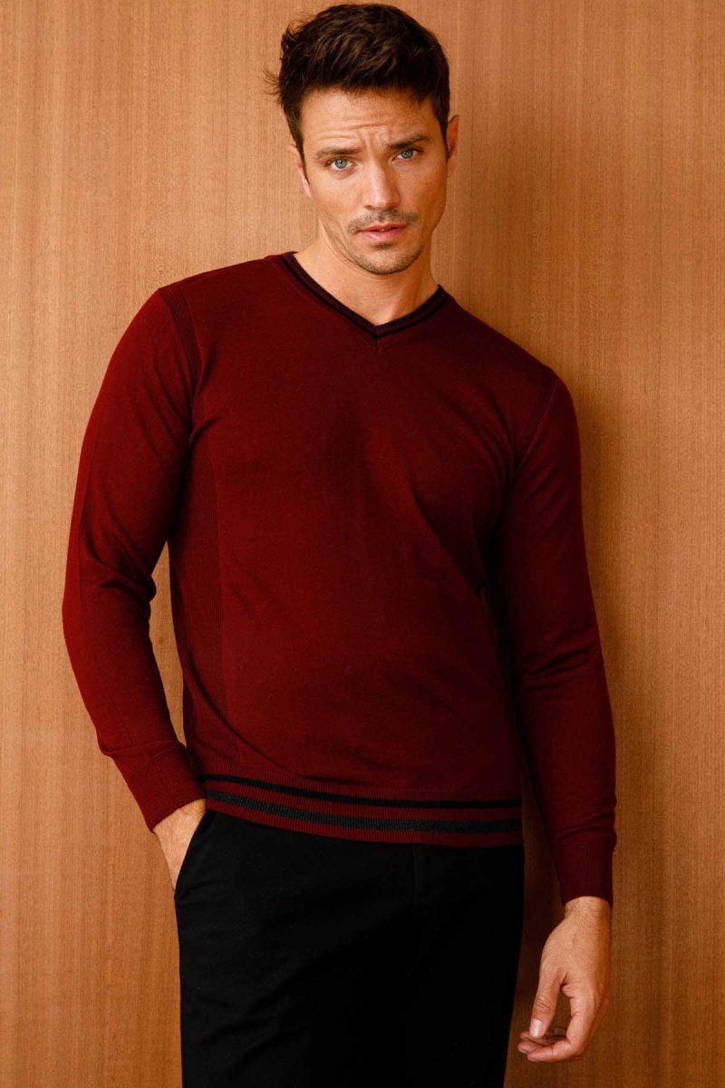 Desen Triko Erkek Yaka Kenarı Çizgili V Yaka Yün Kazak 02421613 Bordo - 2