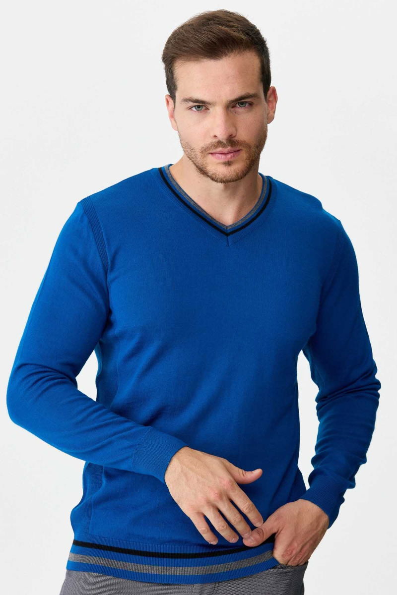 Desen Triko Erkek Yaka Kenarı Çizgili V Yaka Yün Kazak 02421613 Saks 