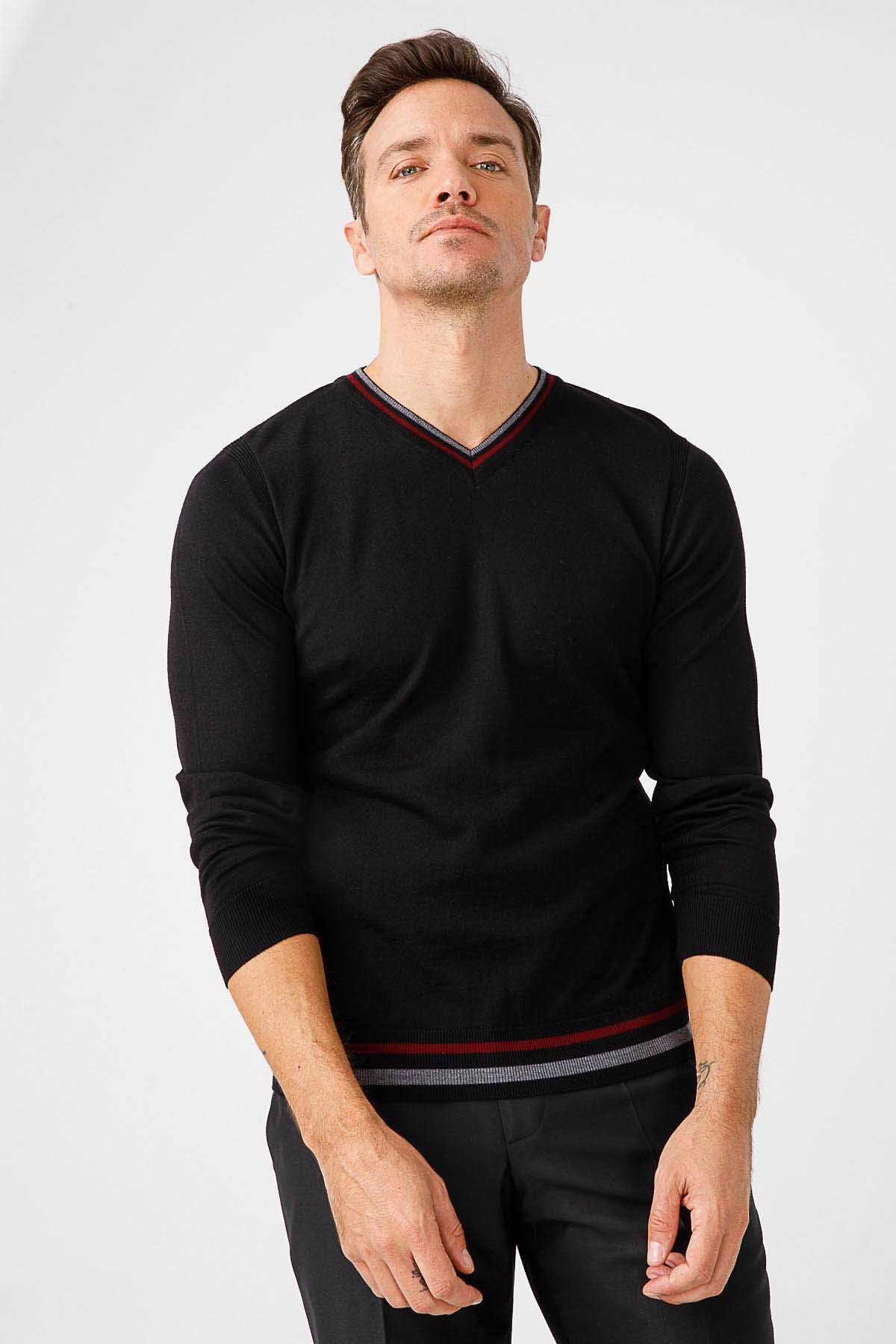 Desen Triko Erkek Yaka Kenarı Çizgili V Yaka Yün Kazak 02421613 Siyah - 4