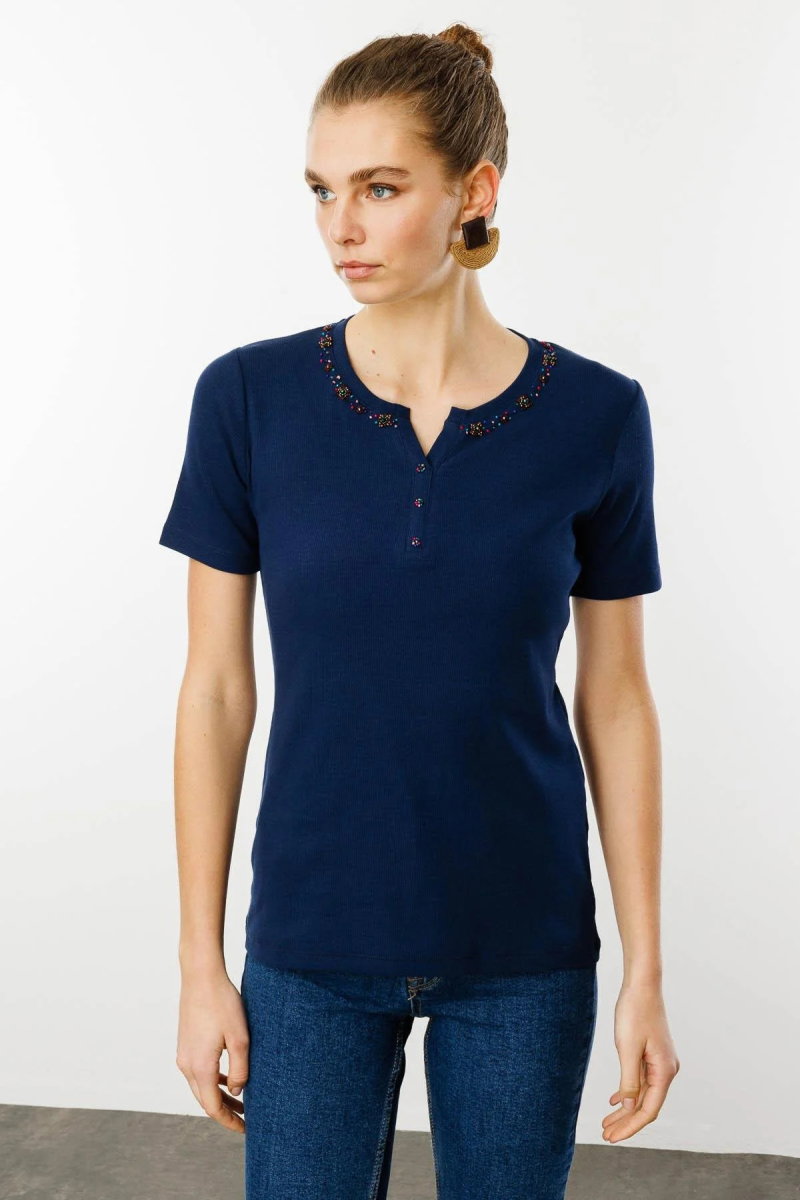 Desen Triko Kadın Açma Yaka Boncuk İşlemeli T-Shirt 24754 Lacivert - 3