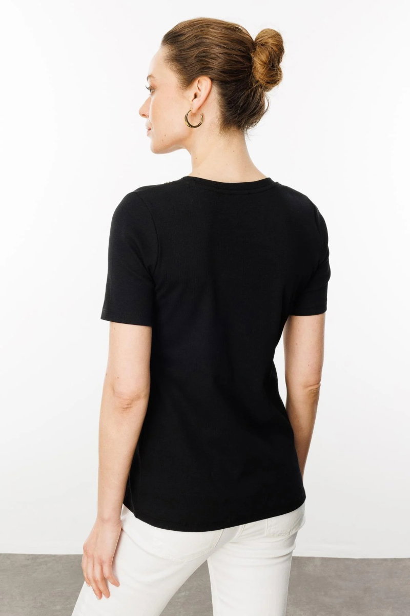 Desen Triko Kadın Açma Yaka Boncuk İşlemeli T-Shirt 24754 Siyah - 4