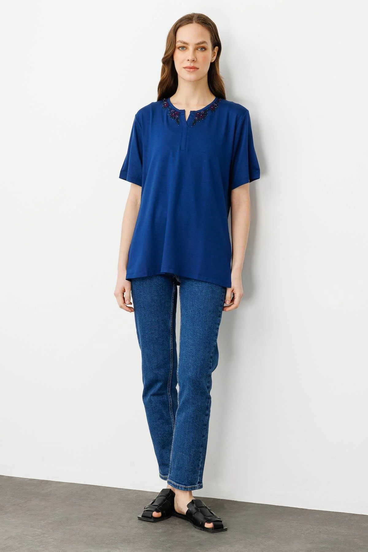 Desen Triko Kadın Açma Yaka Dantel Çiçek İşlemeli Penye T-Shirt 24751 Indigo - 2