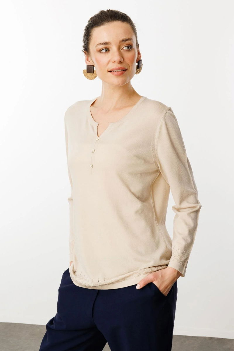 Desen Triko Kadın Açma Yaka Düğmeli Triko Bluz 25358 Bej - Desen Triko