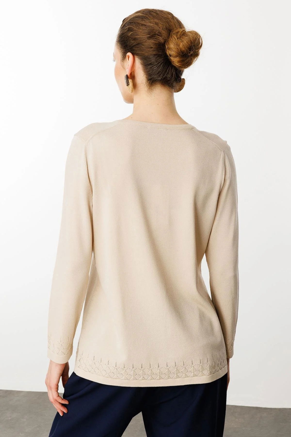 Desen Triko Kadın Açma Yaka Düğmeli Triko Bluz 25358 Bej - 4