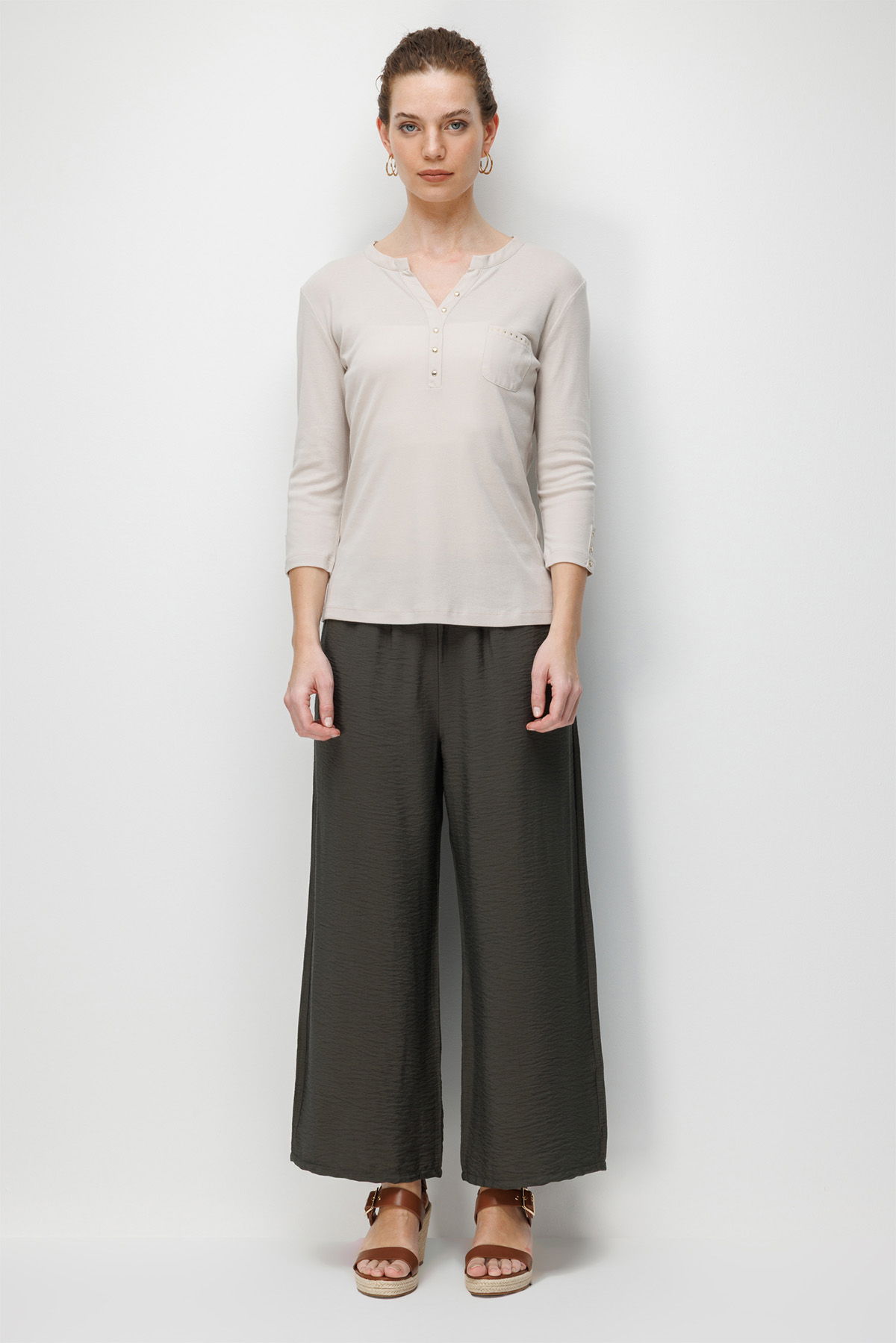 Desen Triko Kadın Açma Yaka Kol Ucu Metal Düğmeli Pamuklu Penye Bluz 26805 Bej - 3