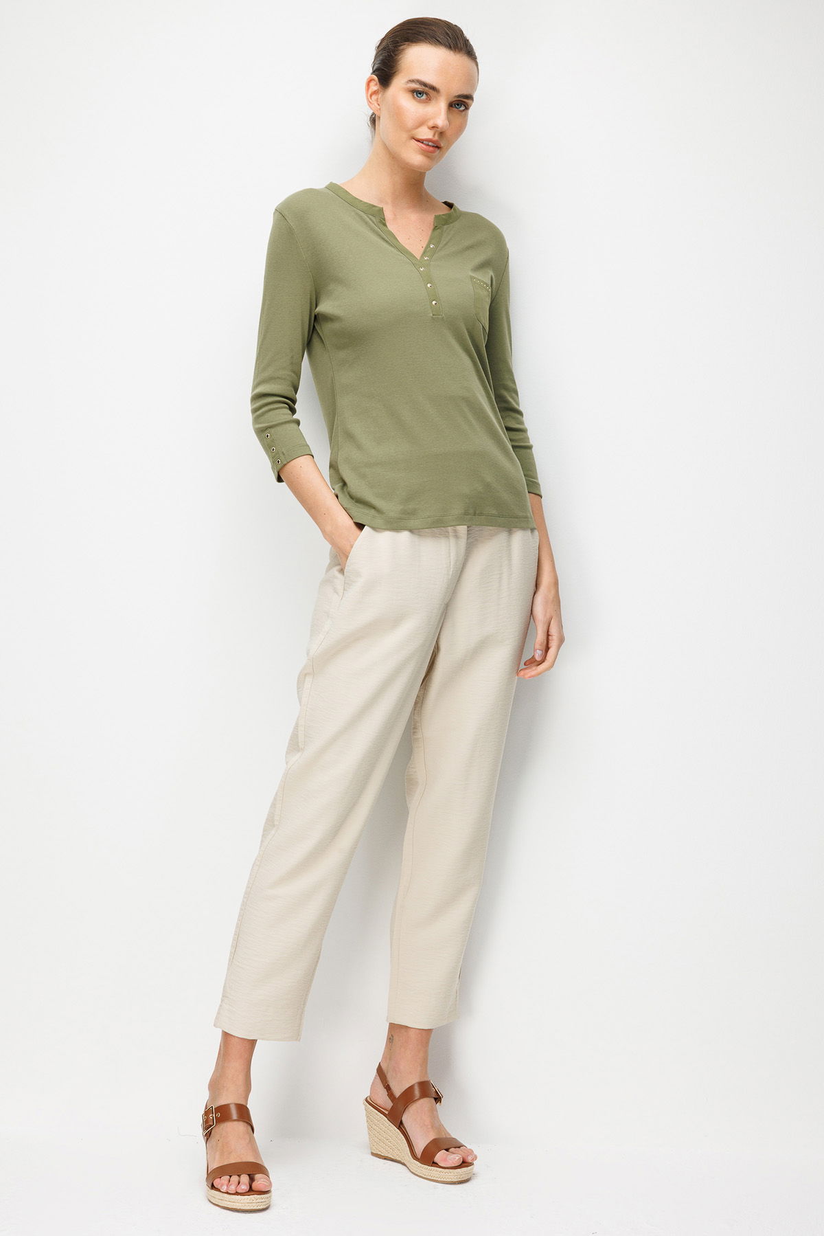 Desen Triko Kadın Açma Yaka Kol Ucu Metal Düğmeli Pamuklu Penye Bluz 26805 Haki - 3