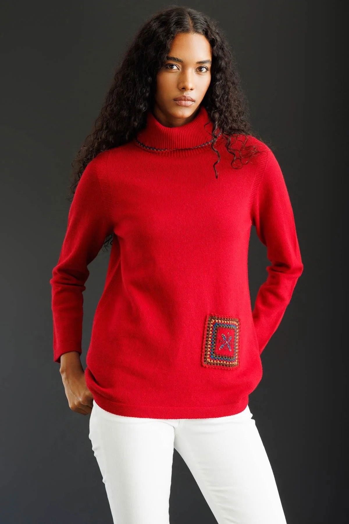 Desen Triko Kadın Degaje Yaka Cebi ve Yakası Tığlamalı Yün Kazak 25202 K.Kırmızı - 2