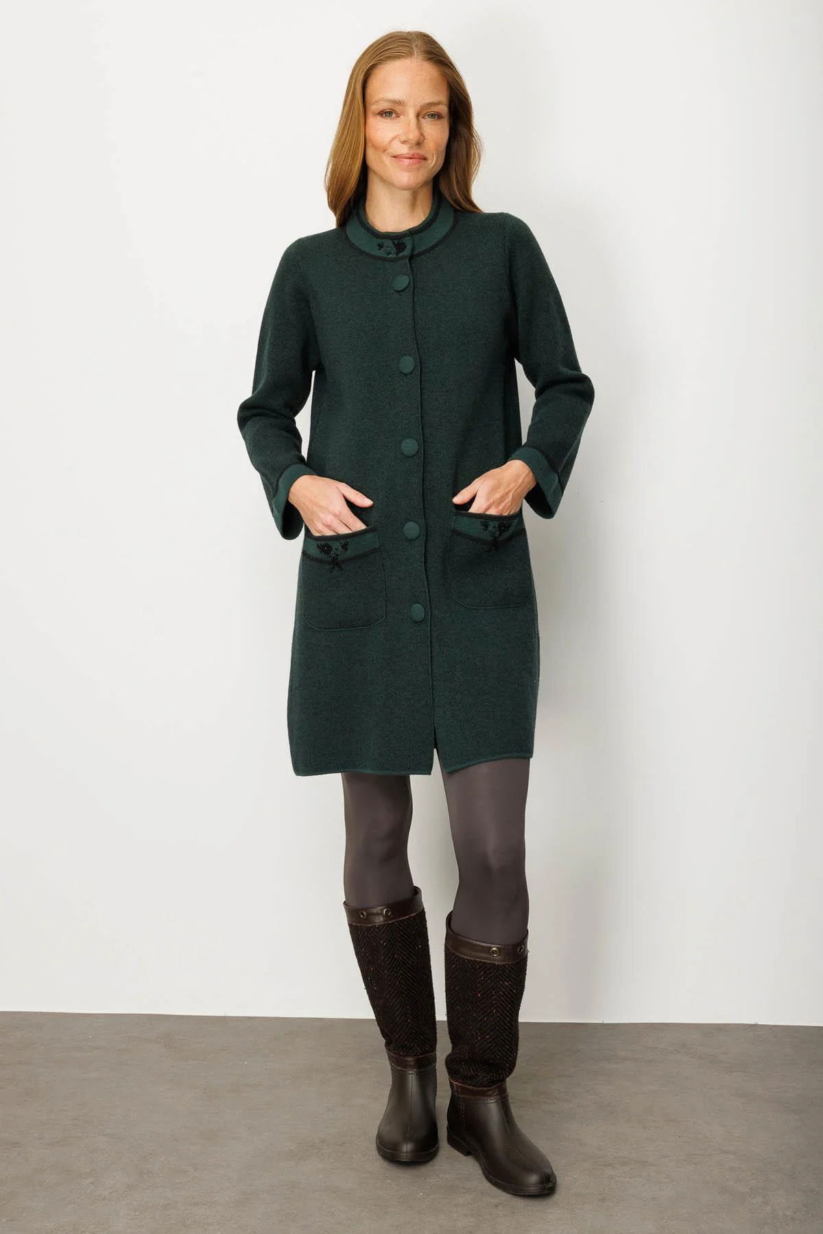 Desen Triko Kadın Dik Yaka Kolu ve Cebi Nakış İşlemeli Uzun Yün Kaban 25034 Yeşil - 2