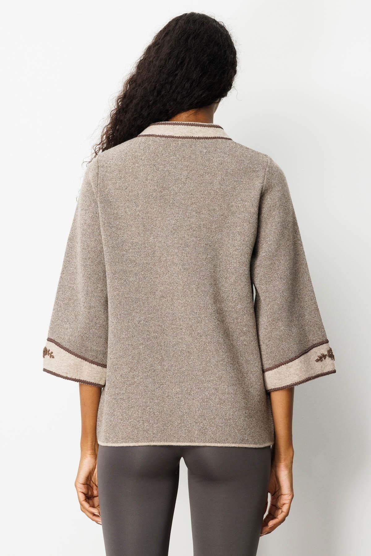 Desen Triko Kadın Dik Yaka Kolu ve Yakası Nakışlı Yün Ceket 25033 K. Bej - 4