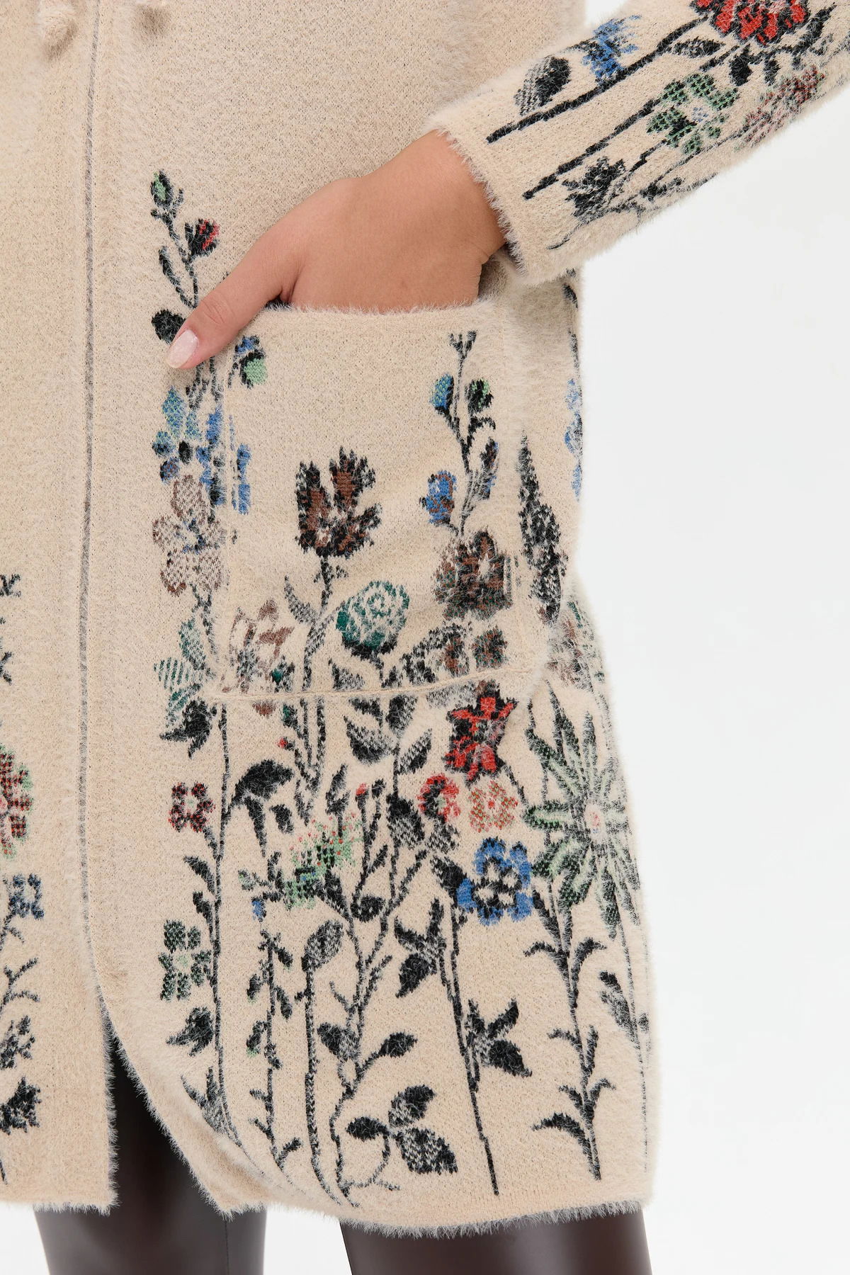 Desen Triko Kadın Kapüşonlu Eteği ve Kolu Kır Çiçeği Desenli Uzun Kaban 24007 Bej - 3