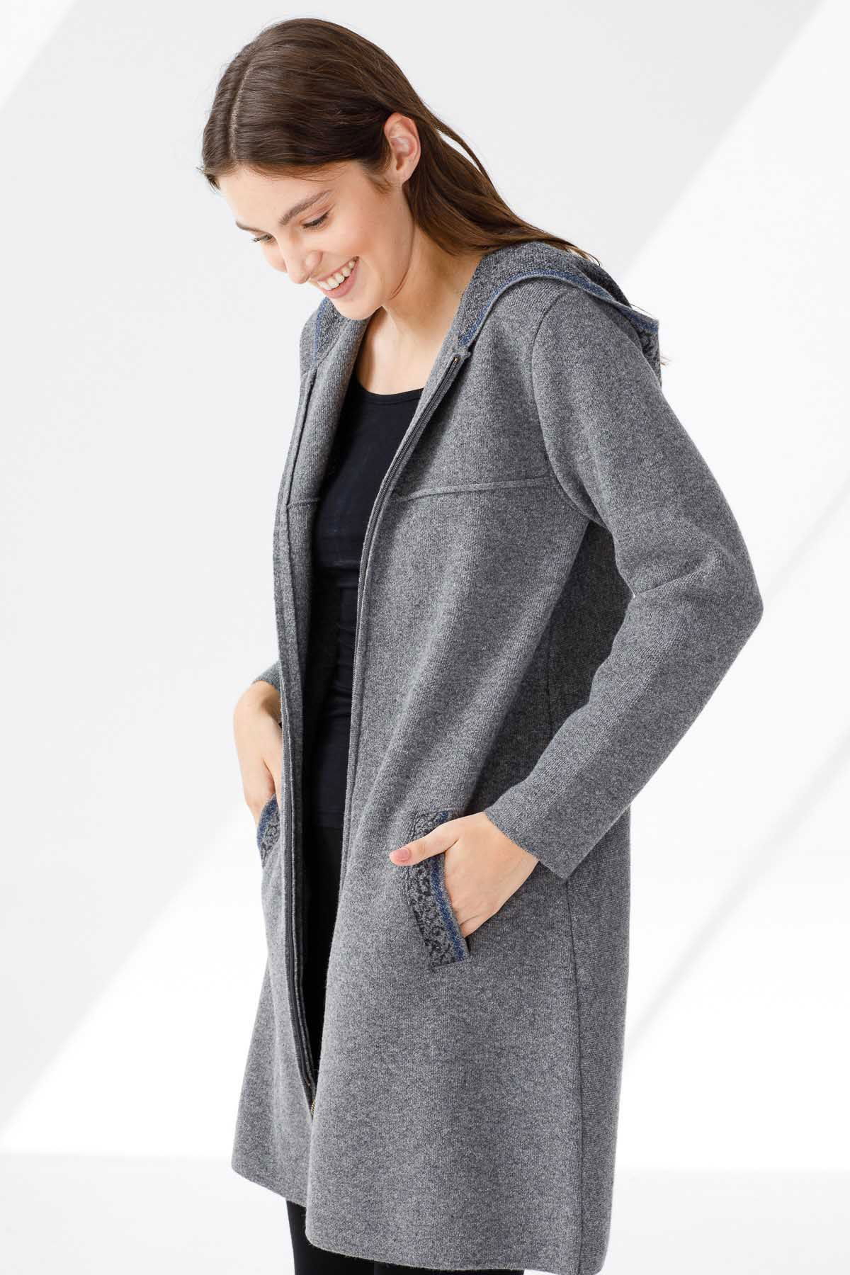 Desen Triko Kadın Kapüşonlu Yün Kaban 21156 Füme - 5