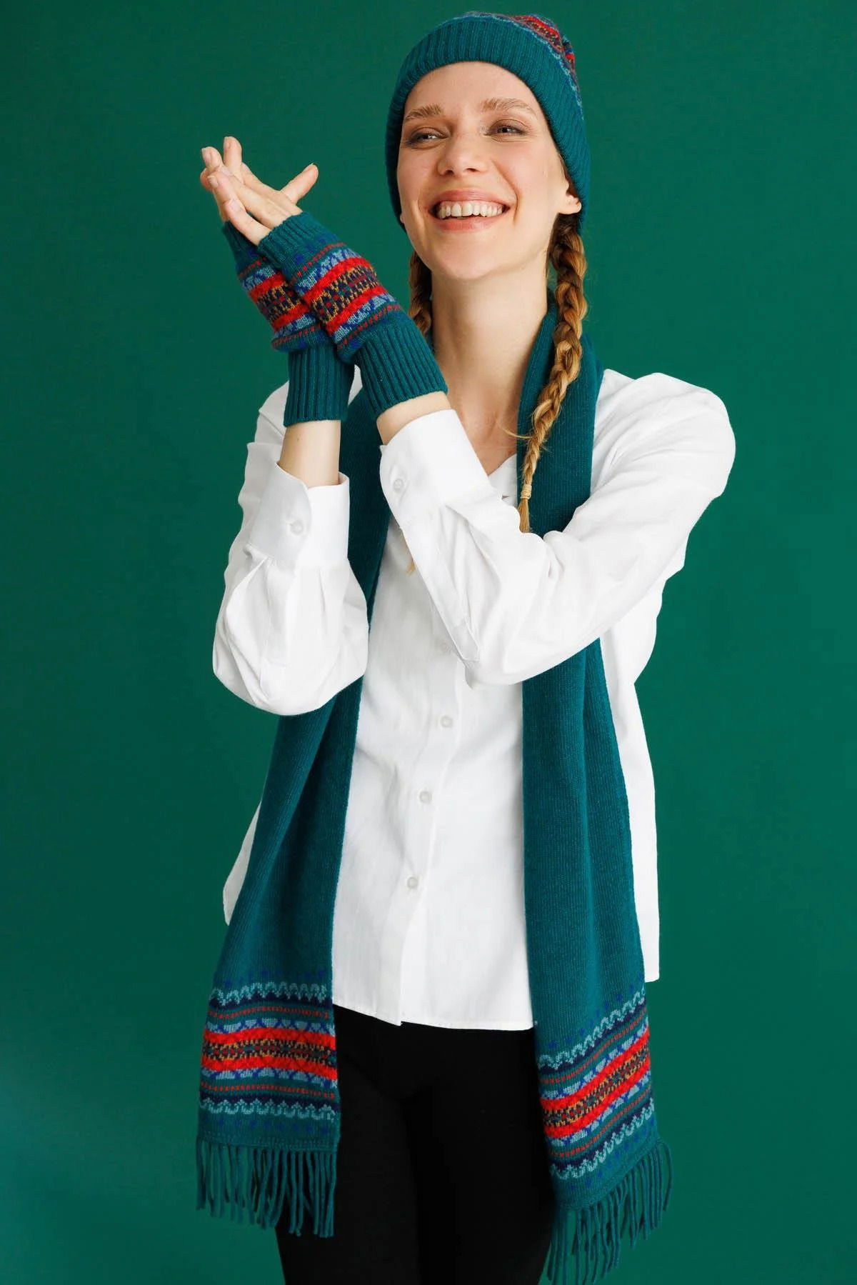 Desen Triko Kadın Kenarları Jakarlı Püsküllü Yün Kaşkol 25075 Ördek Yeşili - 2