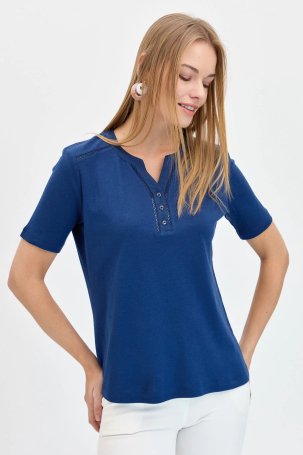 Desen Triko Kadın Omzu ve Yaka Kenarı İşlemeli Pamuklu T-Shirt KMY24004 Açık Lacivert 