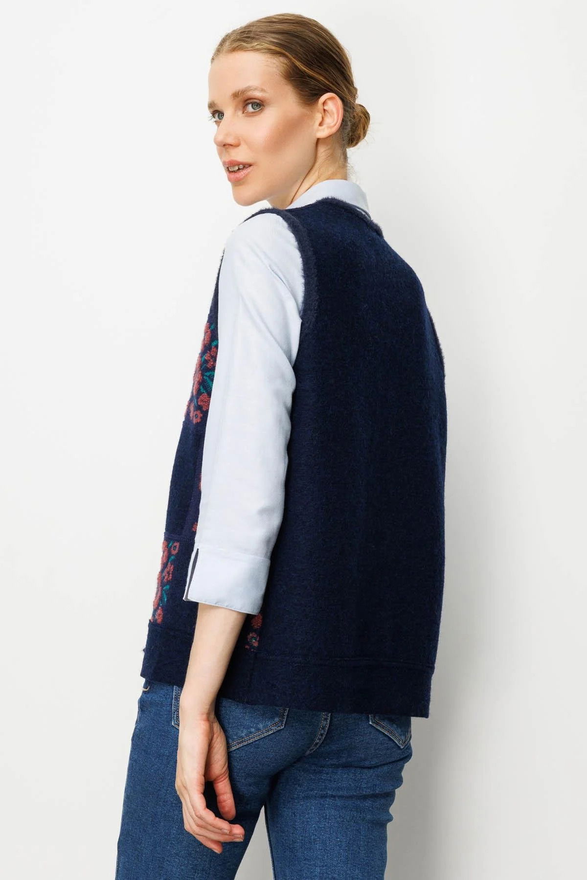 Desen Triko Kadın Pıtırcık Çiçekli Patchwork Keçe Yün Yelek 24084 A.Laci-G.Kurusu - 4