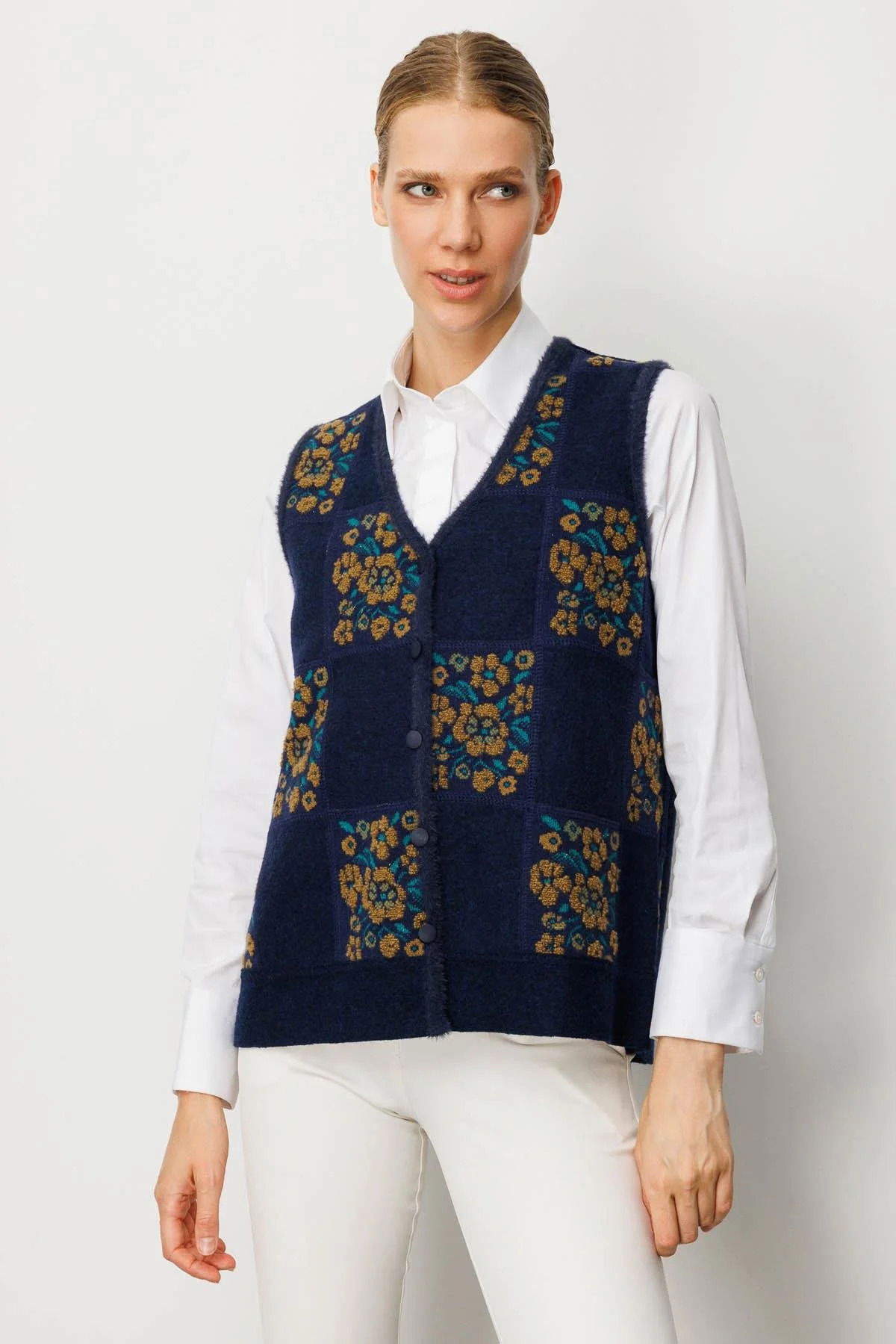Desen Triko Kadın Pıtırcık Çiçekli Patchwork Keçe Yün Yelek 24084 A.Laci-O.Haki - 2