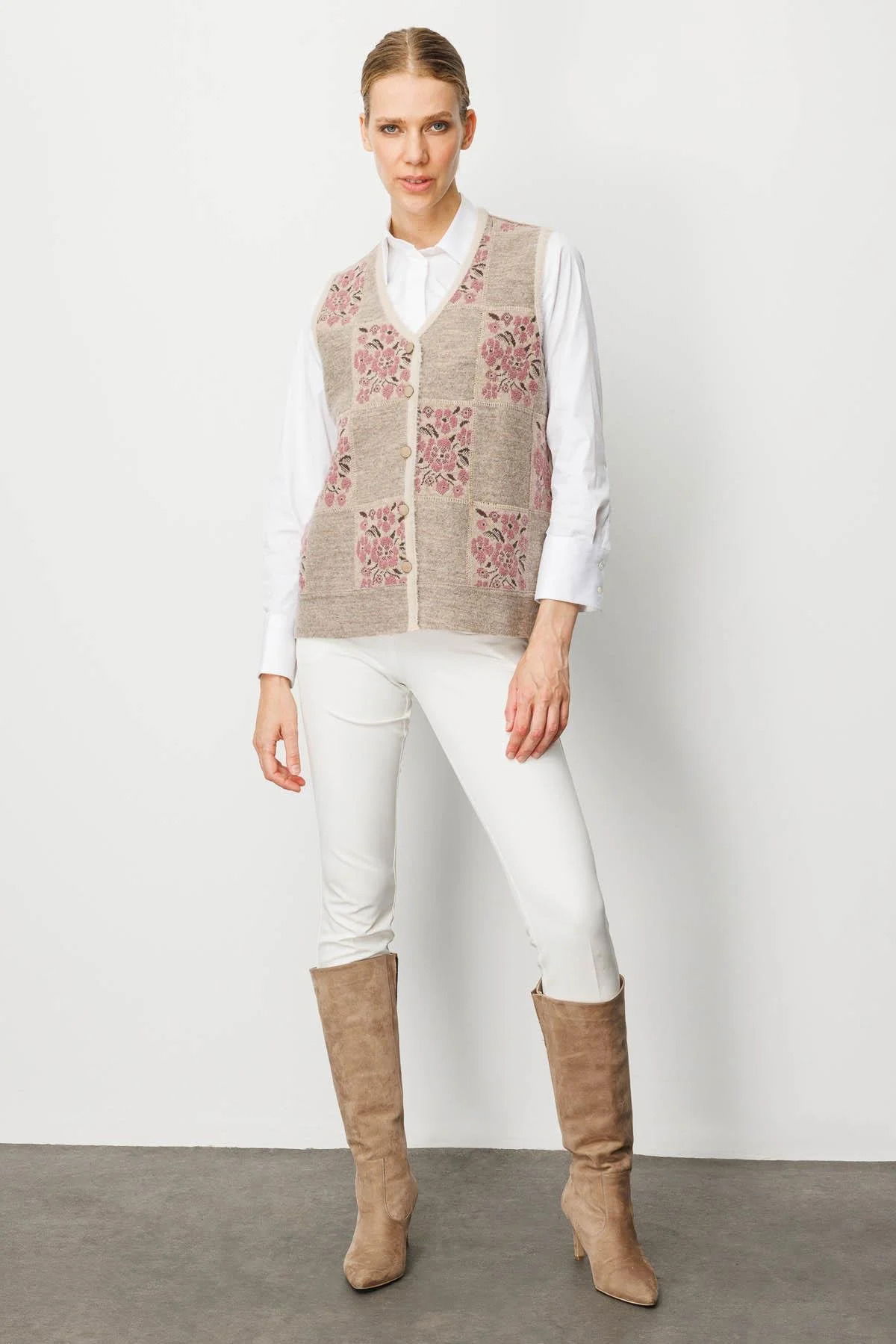 Desen Triko Kadın Pıtırcık Çiçekli Patchwork Keçe Yün Yelek 24084 Bej G.Kurusu - 3