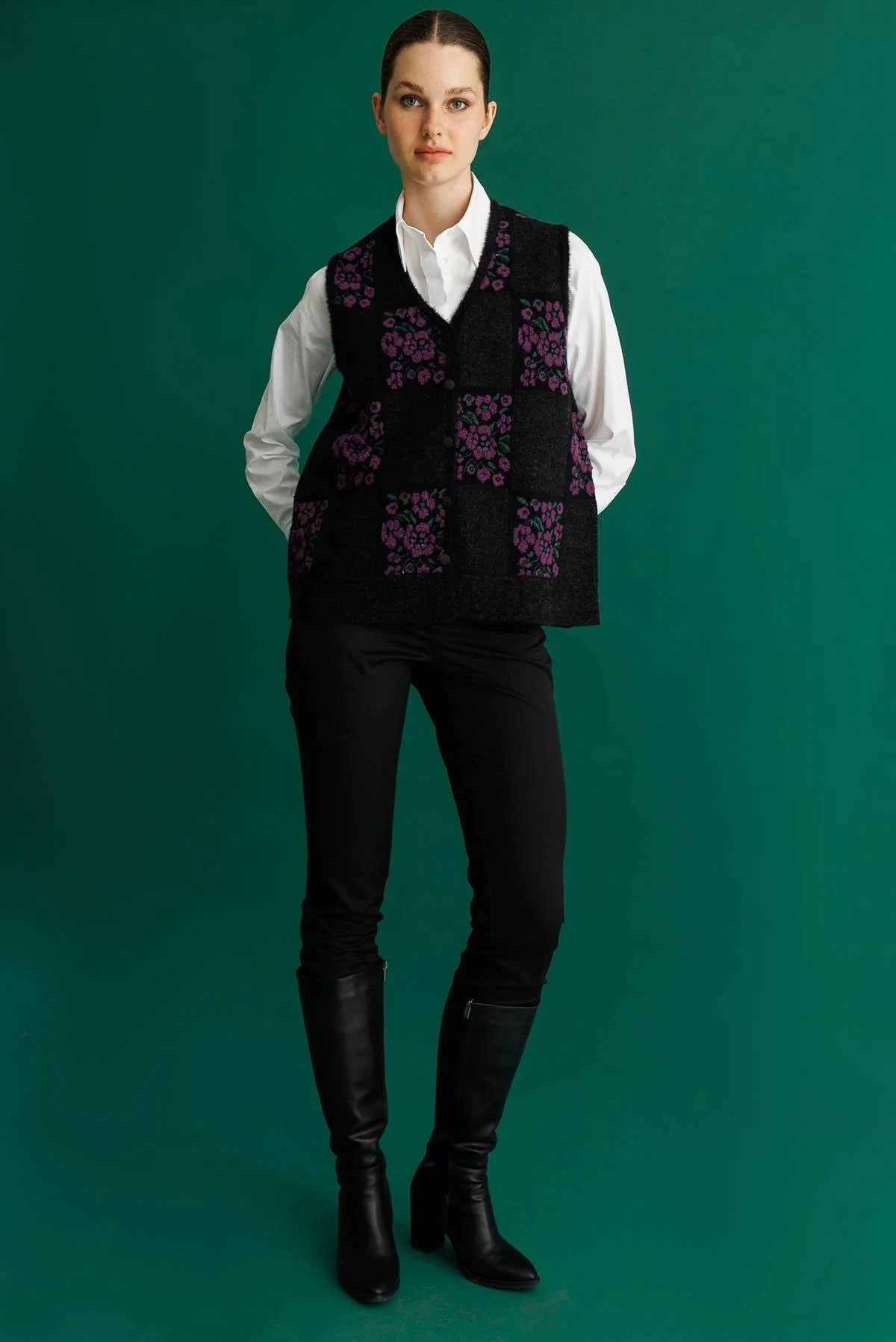 Desen Triko Kadın Pıtırcık Çiçekli Patchwork Keçe Yün Yelek 24084 Siyah-A.Mor - 3