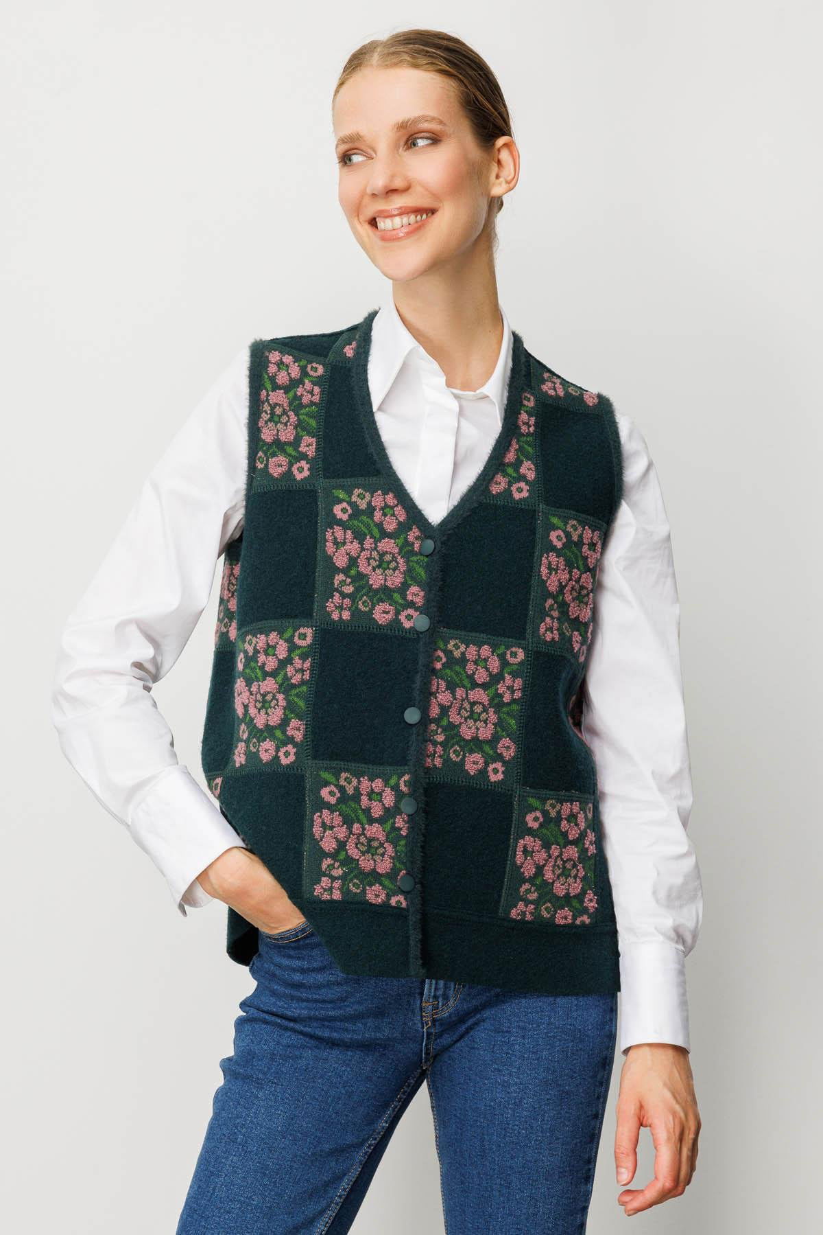 Desen Triko Kadın Pıtırcık Çiçekli Patchwork Keçe Yün Yelek 24084 Yeşil G.Kurusu - 1