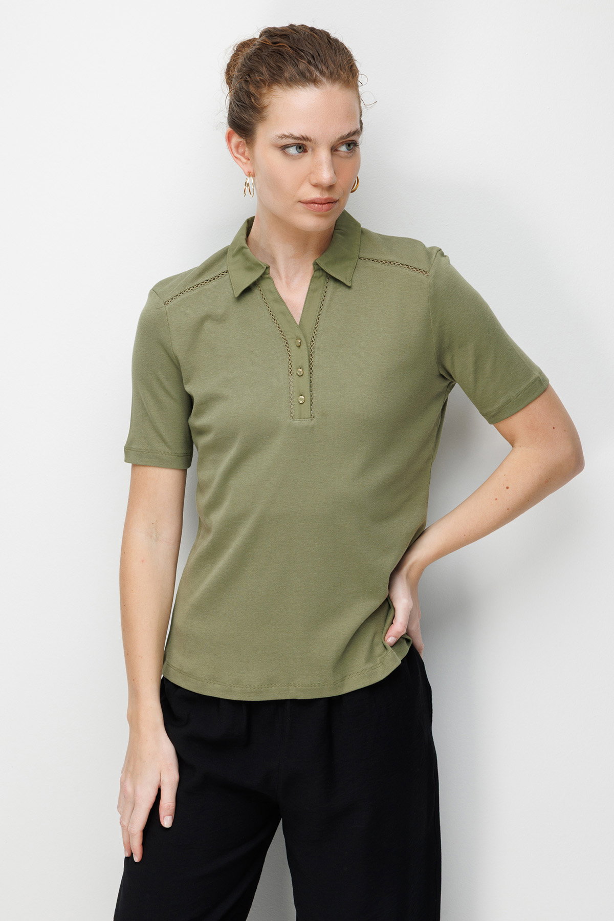 Desen Triko Kadın Polo Yaka İğne İşlemeli Pamuklu Penye T-Shirt 26802 Haki - 2