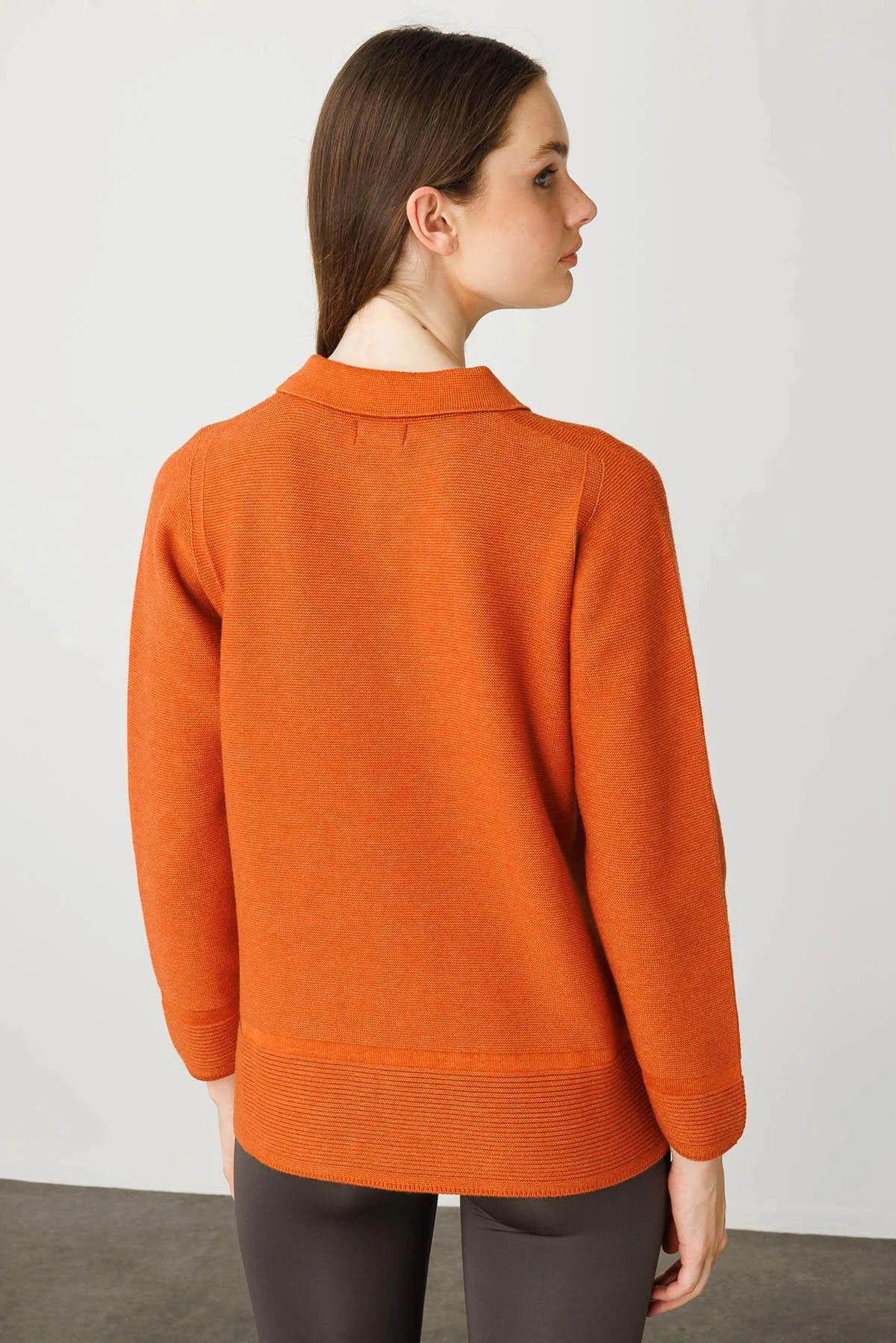Desen Triko Kadın Polo Yaka Sahte Cepli Bluz 25243 Turuncu - 4