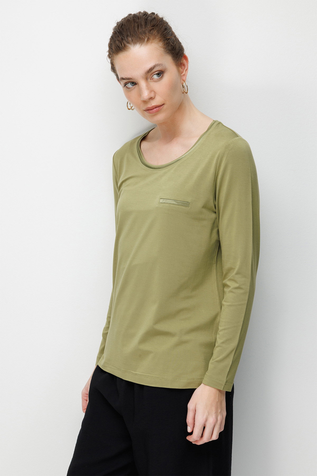 Desen Triko Kadın Sıfır Yaka Cebi Saten Şeritli Penye Bluz 26832 Yeşil - 3