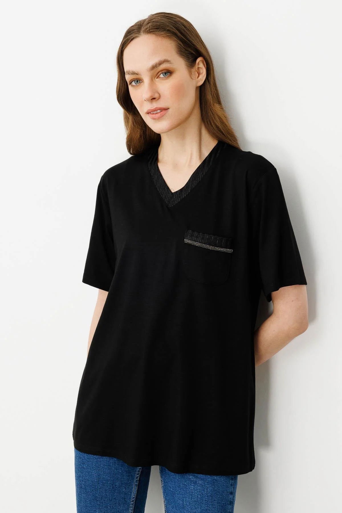 Desen Triko Kadın Sıfır Yaka Cebi ve Yakası Simli Penye T-Shirt 25761 Siyah - 1
