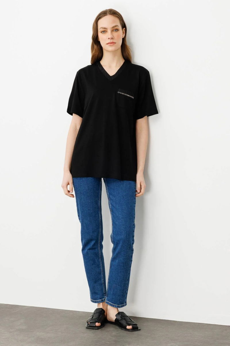 Desen Triko Kadın Sıfır Yaka Cebi ve Yakası Simli Penye T-Shirt 25761 Siyah - 2