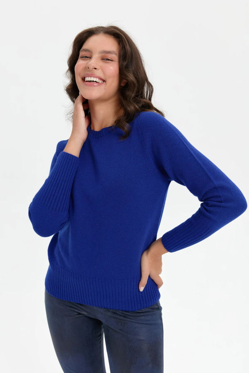 Desen Triko Kadın Sıfır Yaka Dikişsiz Eteği ve Kolu Uzun Lastik Yün Kazak 24210 K.S. Mavi - Desen Triko