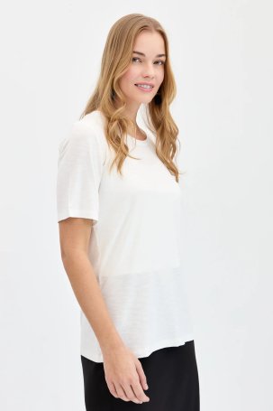 Desen Triko Kadın Sıfır Yaka Flamlı Kumaş Penye T-Shirt KMY24084 Ekru - 3