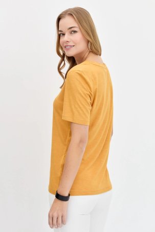 Desen Triko Kadın Sıfır Yaka Flamlı Kumaş Penye T-Shirt KMY24084 Hardal - 4