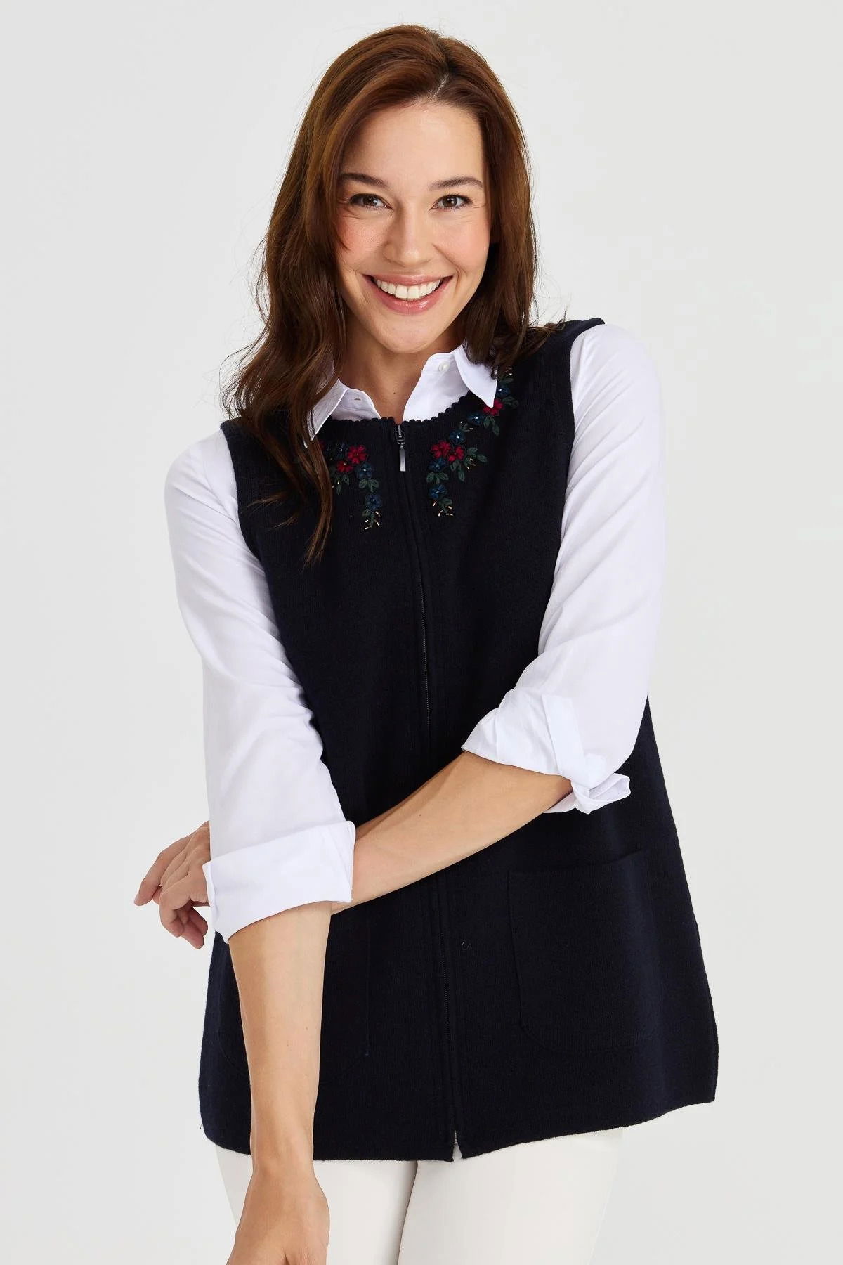 Desen Triko Kadın Sıfır Yaka Kenarı Dantel İşlemeli Yün Yelek 23000 Lacivert - 1