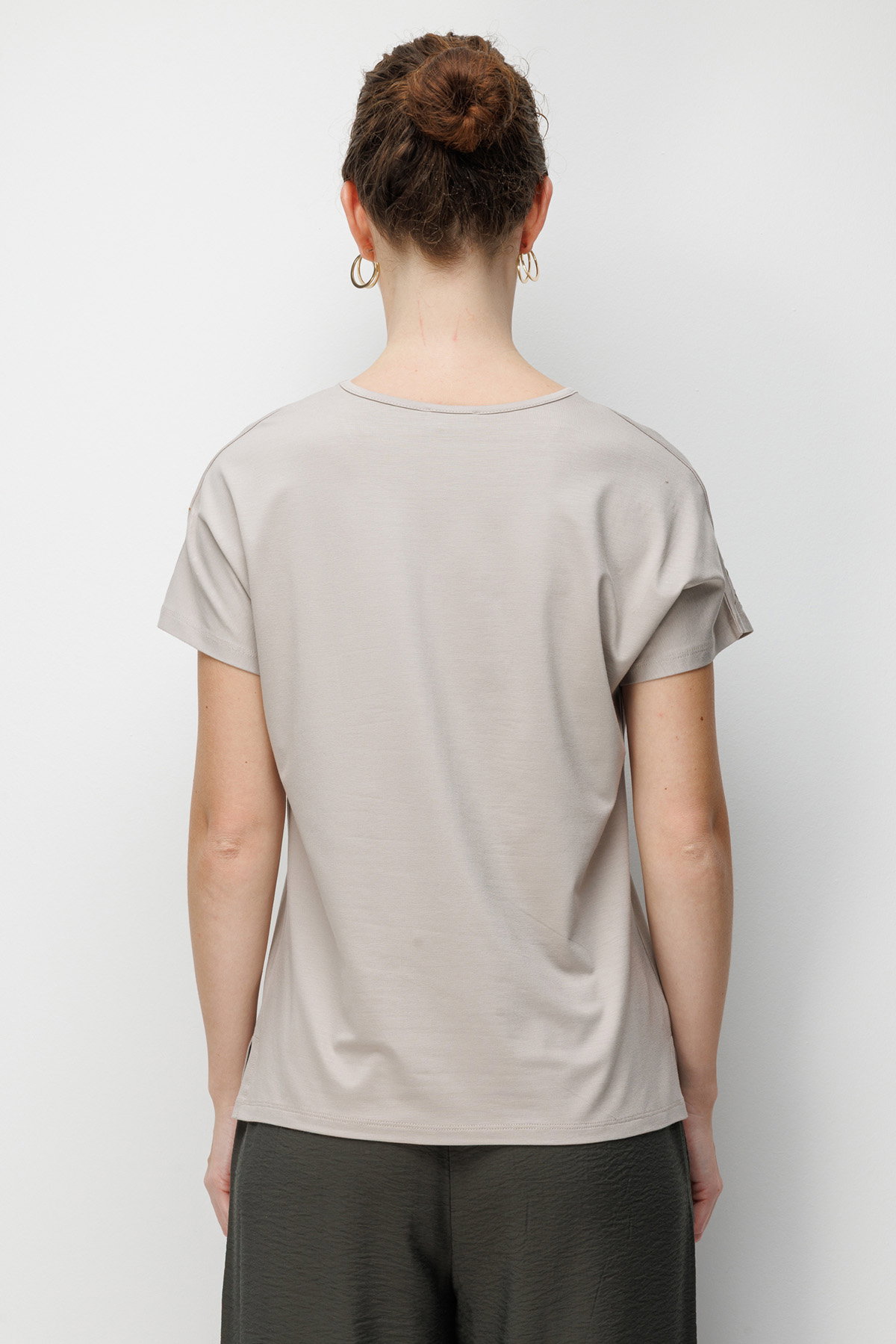 Desen Triko Kadın Sıfır Yaka Nakış İşlemeli Düşük Kollu Penye T-Shirt 26702 Bej - 4