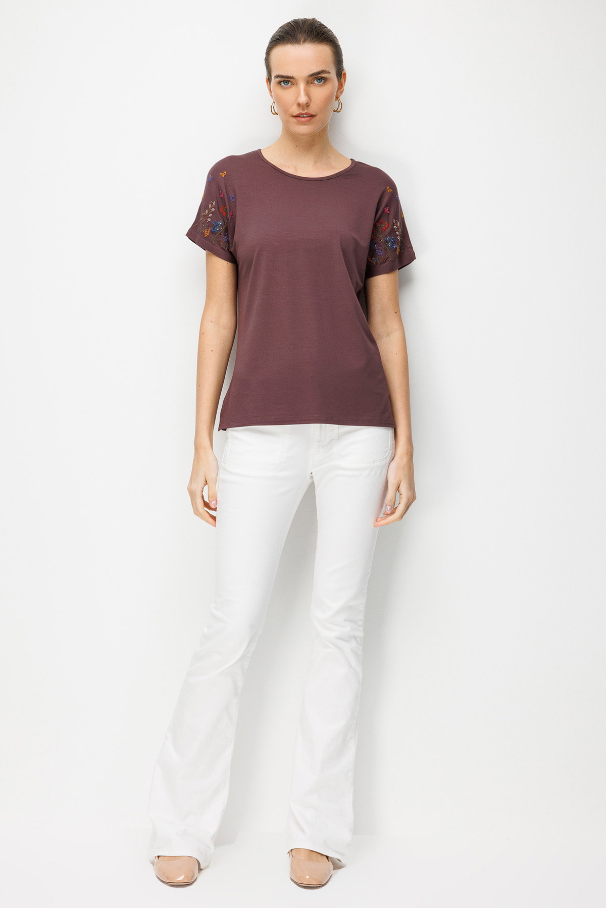 Desen Triko Kadın Sıfır Yaka Nakış İşlemeli Düşük Kollu Penye T-Shirt 26702 Kahverengi - 3