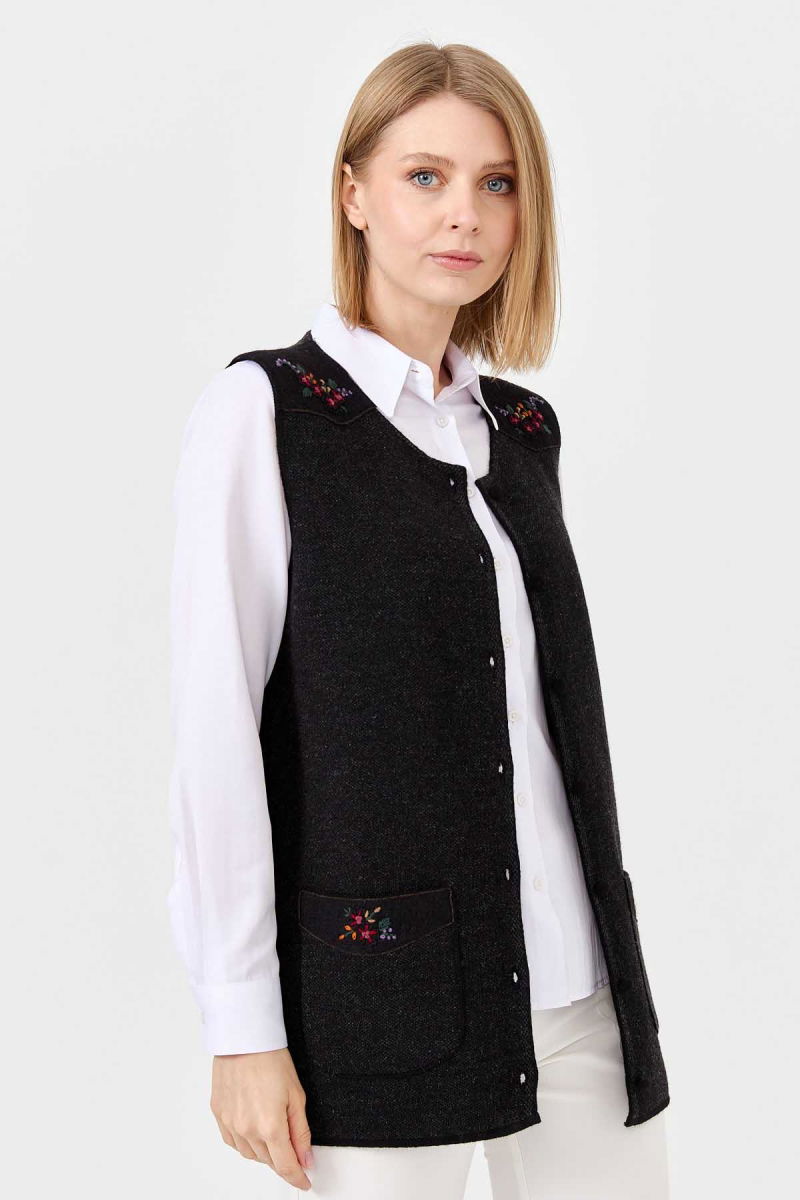 Desen Triko Kadın Sıfır Yaka Omzu ve Cep Kapağı Keçeli İşlemeli Düğmeli Yelek 0242113 Siyah - 3