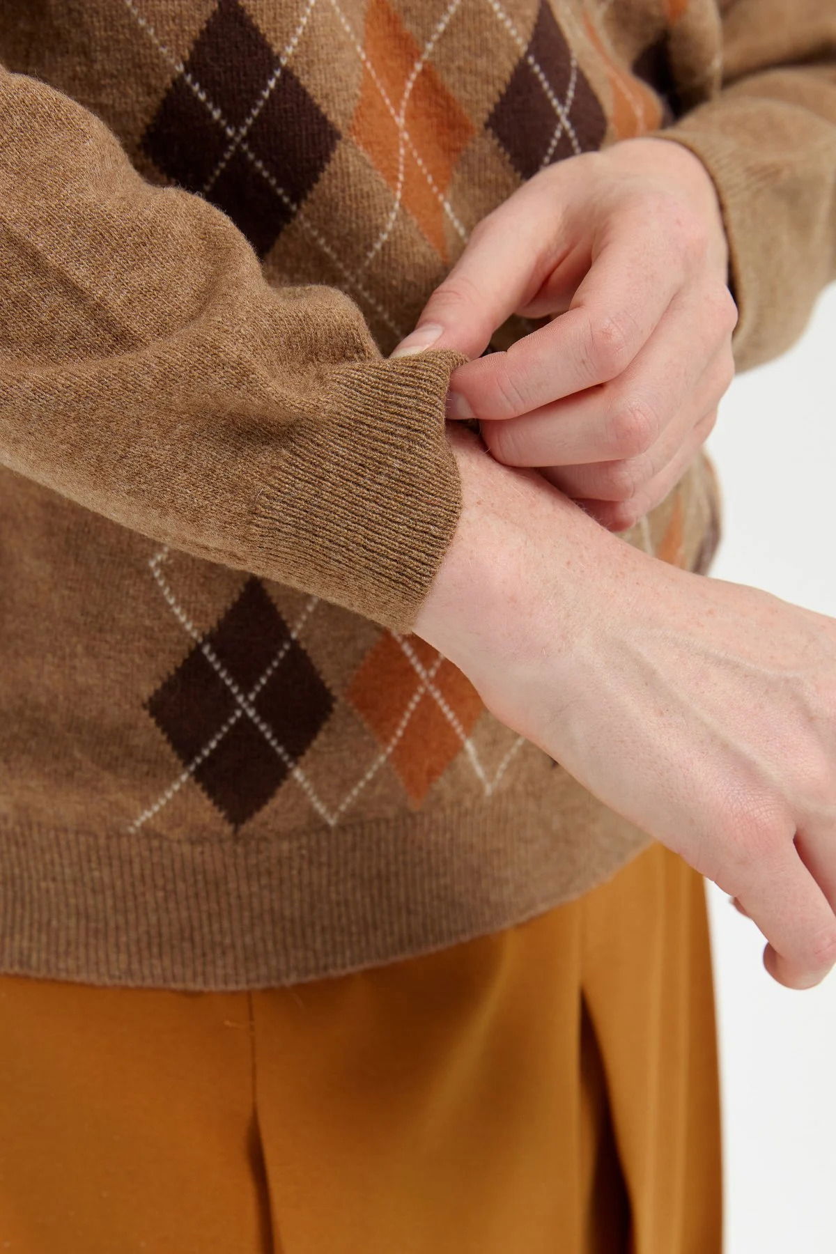 Desen Triko Kadın Sıfır Yaka Önü Baklava Desenli Yün Kazak 24035 V. Camel - 3