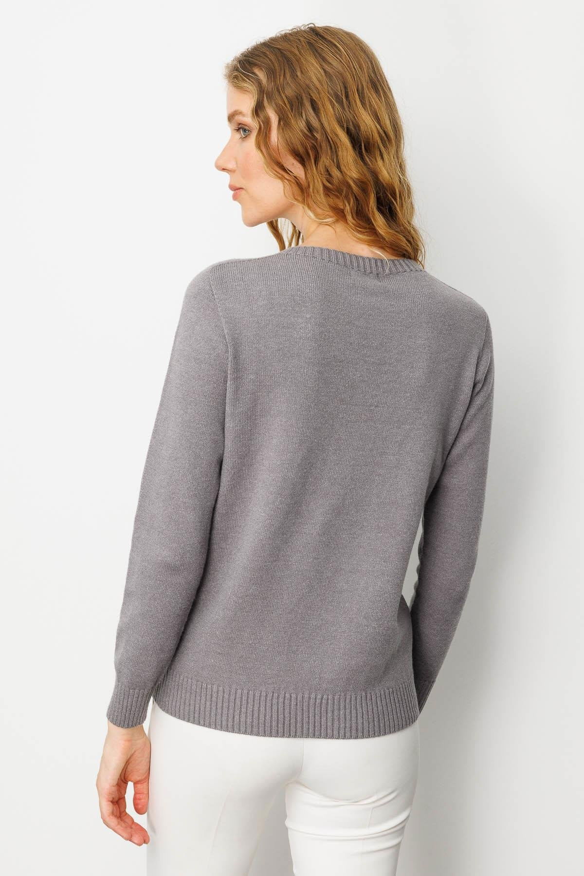 Desen Triko Kadın Sıfır Yaka Önü Baklavalı Nakış İşlemeli Kazak 25208 Füme - 4