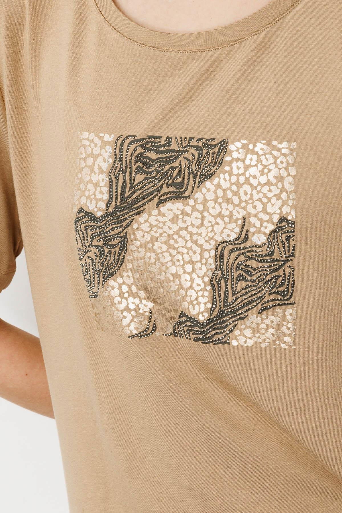 Desen Triko Kadın Sıfır Yaka Önü Taş Baskılı Penye T-Shirt 25834 Vizon - 3