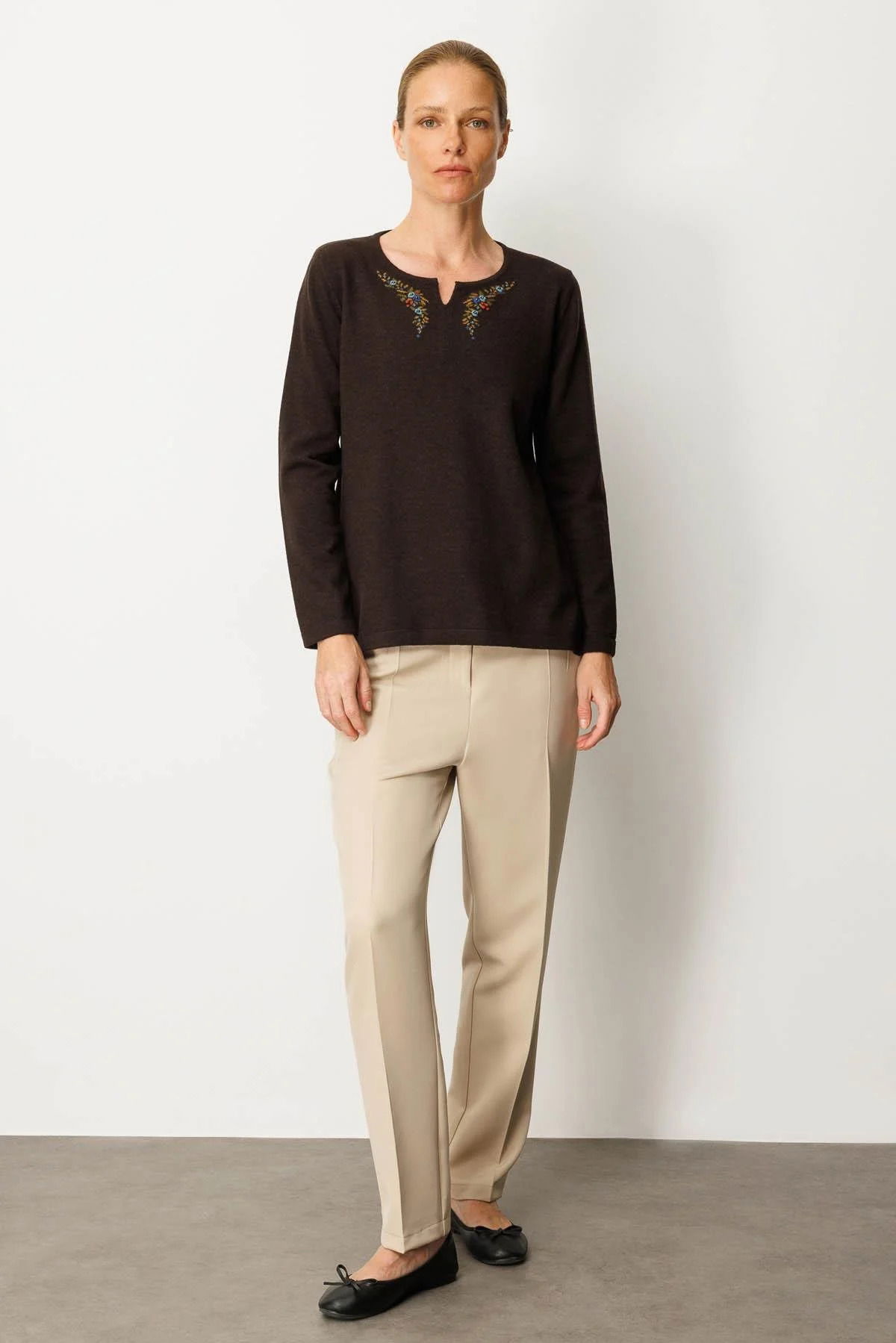 Desen Triko Kadın Sıfır Yaka Yaka Kenarı İşlemeli Yün Bluz 25036 Koyu Kahve - 2