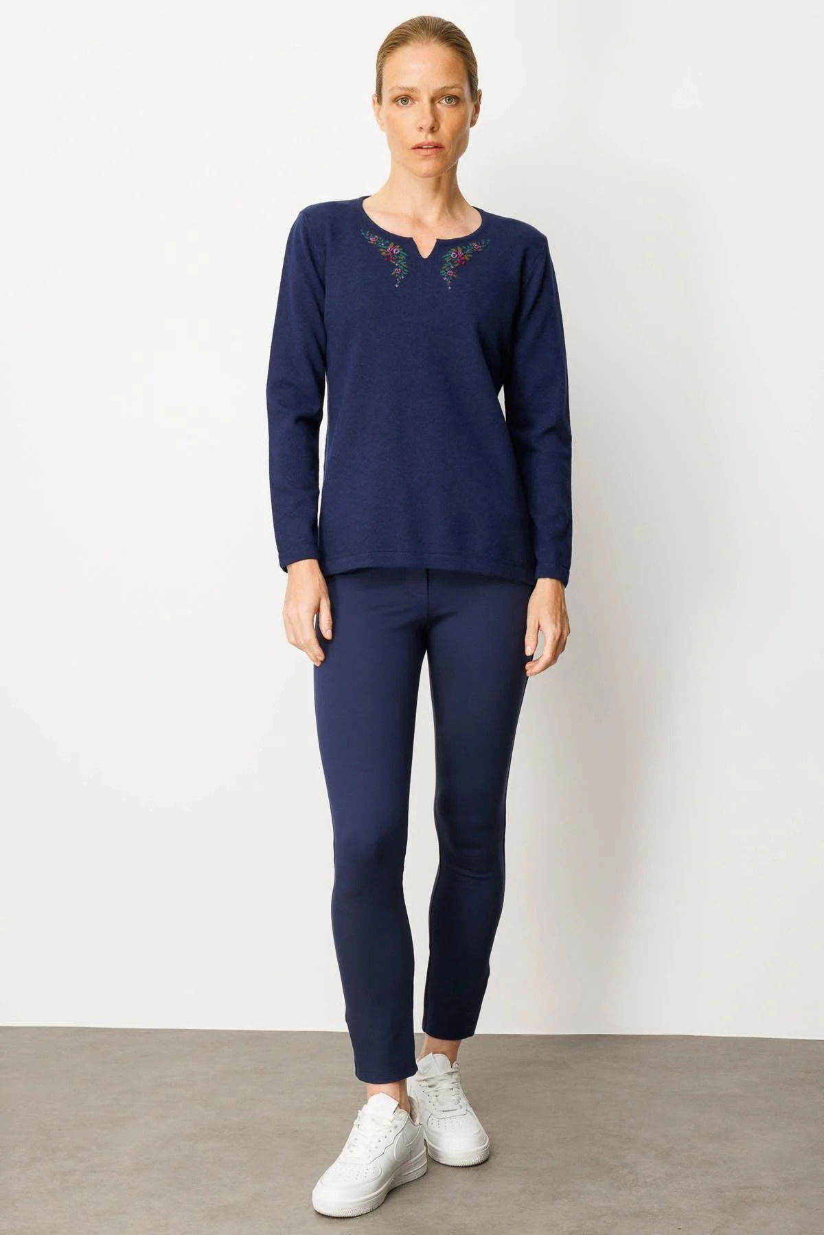 Desen Triko Kadın Sıfır Yaka Yaka Kenarı İşlemeli Yün Bluz 25036 Y.A. Lacivert - 3