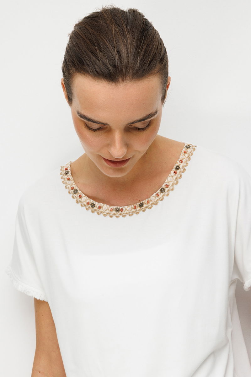 Desen Triko Kadın Sıfır Yaka Yakası Hasır Aksesuarlı Penye T-Shirt 26819 Ekru - 3