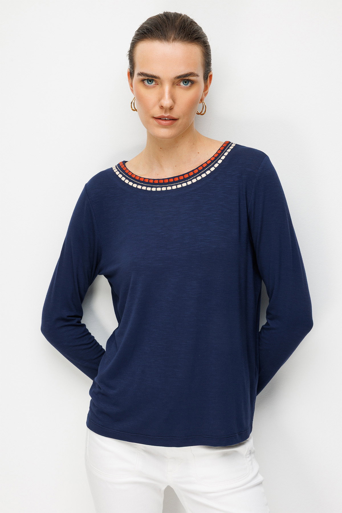 Desen Triko Kadın Sıfır Yaka Yakası İki Renkli İşlemeli Taşlı Penye Bluz 26848 Lacivert - 1