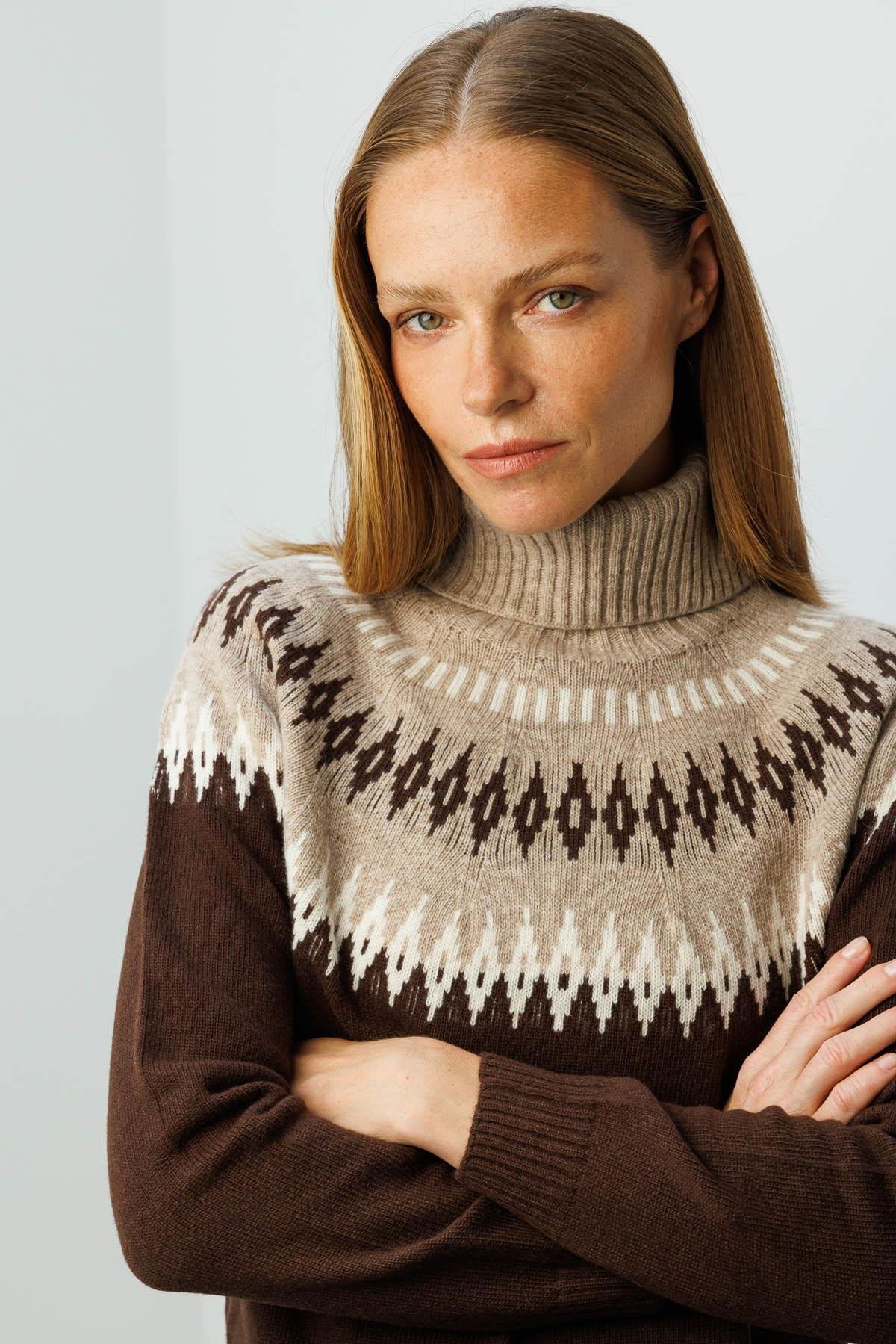 Desen Triko Kadın Tam Balıkçı Yaka Robası Baklavalı Yün Kazak 25219 Kahverengi - 1