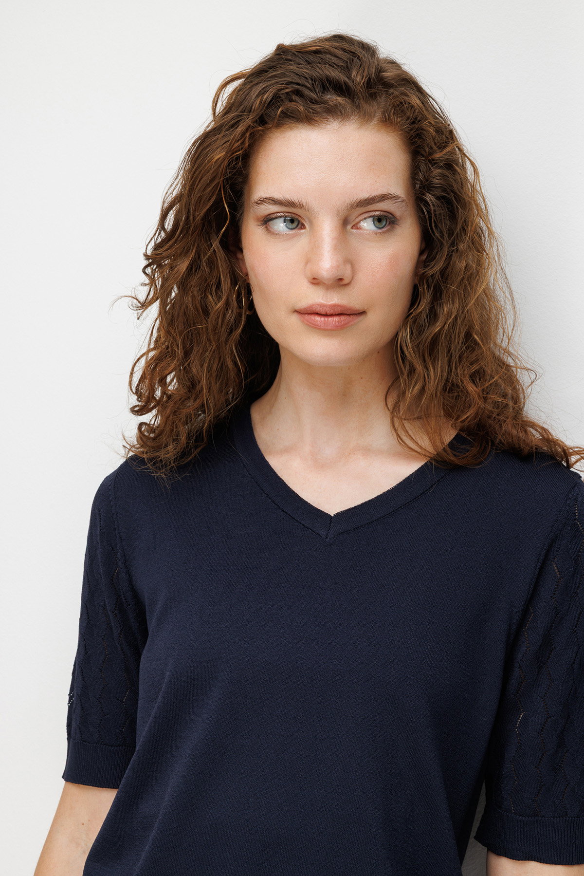 Desen Triko Kadın V Yaka Ajurlu Kısa Kollu İnce Triko Bluz 26352 Koyu Lacivert - 2