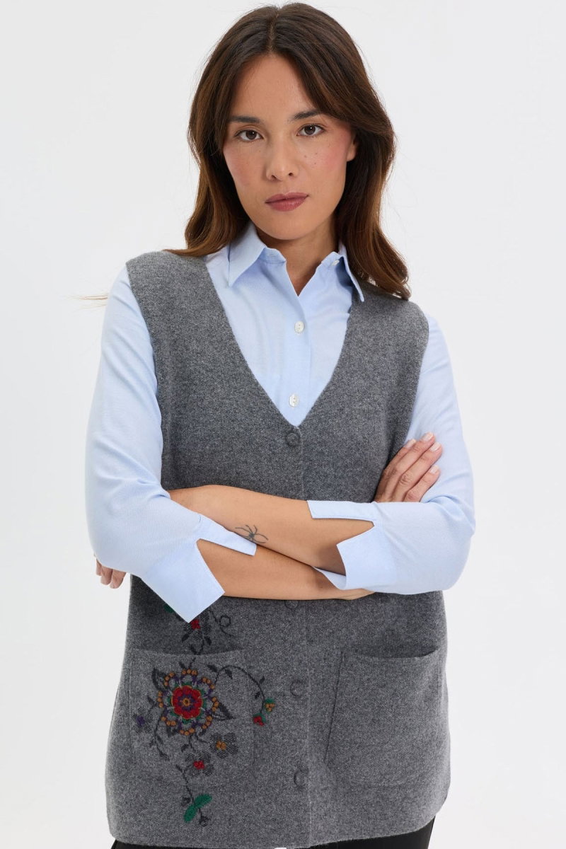 Desen Triko Kadın V Yaka Çapraz Desenli Kısa Yün Yelek Füme - Desen Triko
