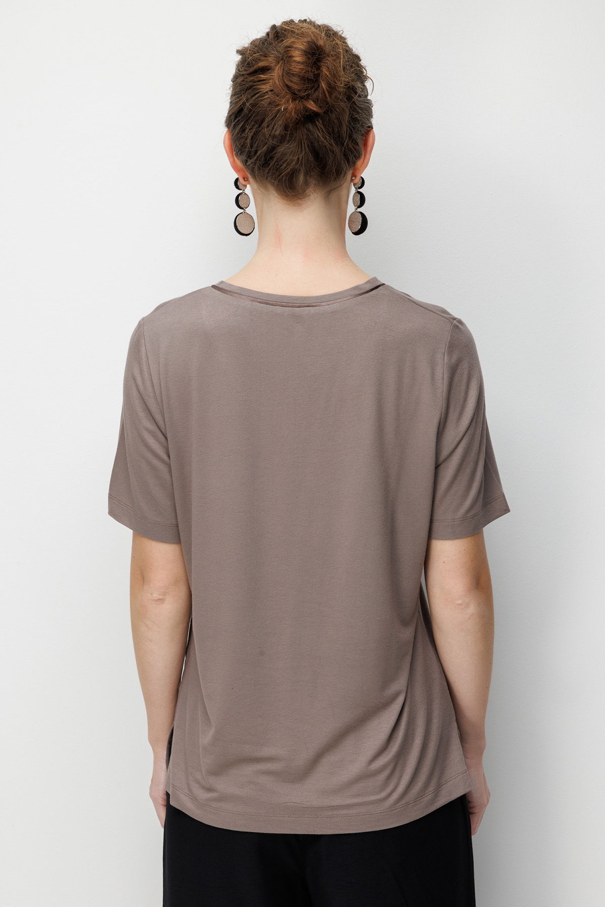 Desen Triko Kadın V Yaka Cebi Saten Şeritli Penye T-Shirt 26828 Vizon - 4