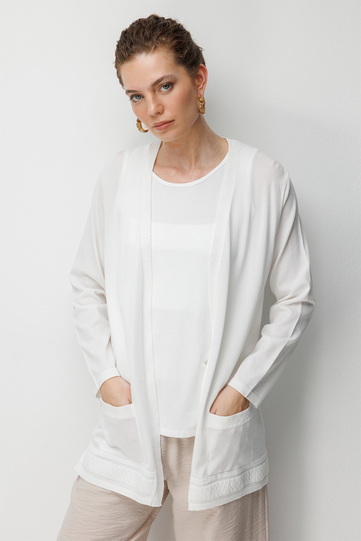 Desen Triko Kadın V Yaka Etek Ucu Baklavalı Önü Açık İnce Triko Hırka 26366 Kemik - 1